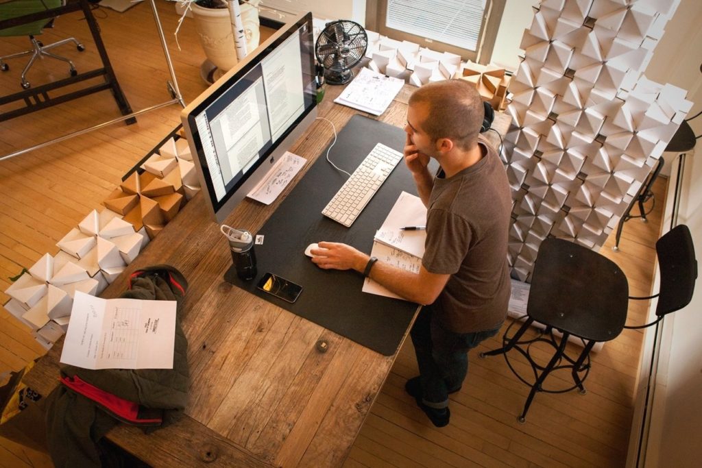 Snapsuites The Rise Of The Standing Desk